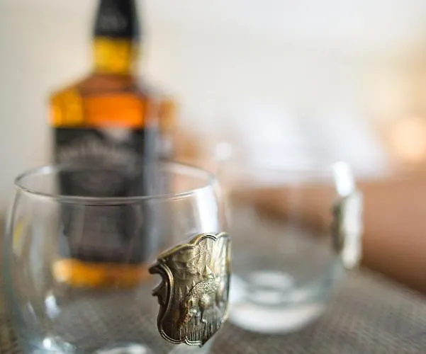 Bed & Breakfast Mysliwska 3*